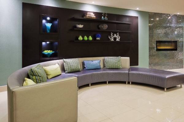 Holiday Inn & Suites POINTE-CLAIRE MONTREAL AIRPORT